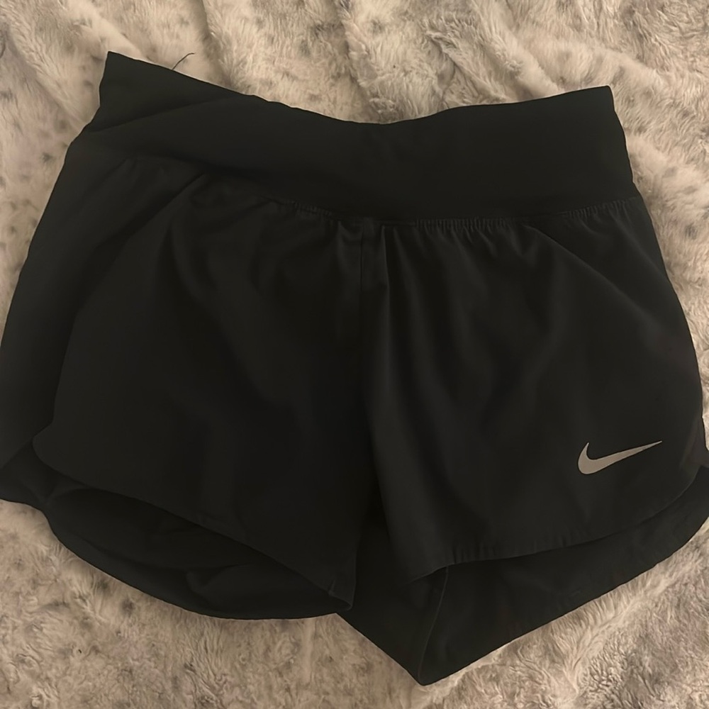 black nike athletic shorts